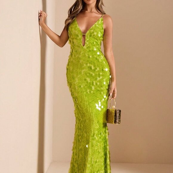 Green Party Women's Deep V-Neck Hollow Lace-Up Slim Fit Luxury Sequin Dress - Picture 3 of 7